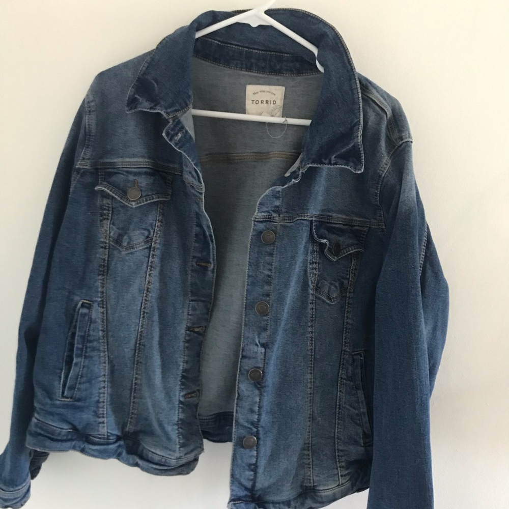 Never worn torrid denim jacket, bought last year.